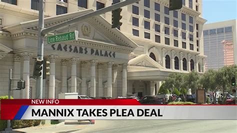 Colorado fugitive takes plea deal in dramatic Vegas Strip casino standoff